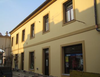 Oprava fasády domu v Českém Brodě 2006